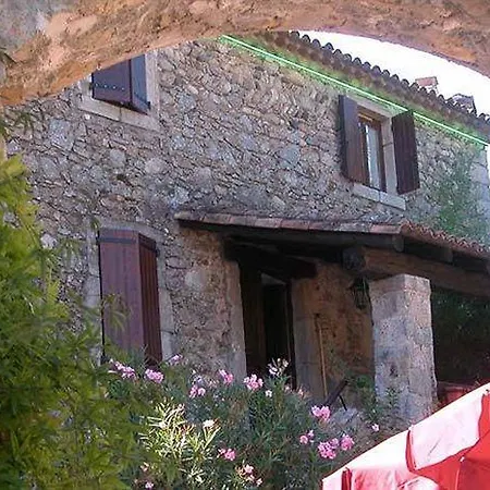 Logis Restaurant Du Peras Saint-Jean-du-Gard