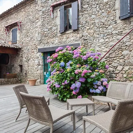 Logis Restaurant Du Peras 2*